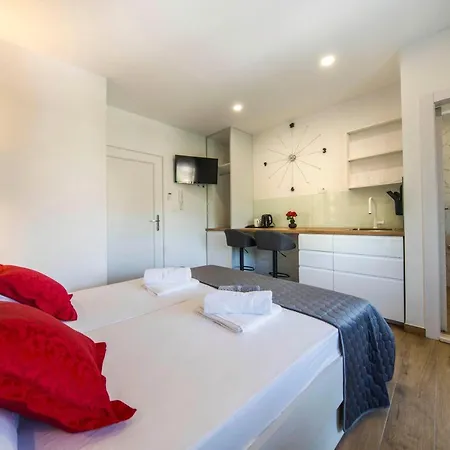Luxury سبليت